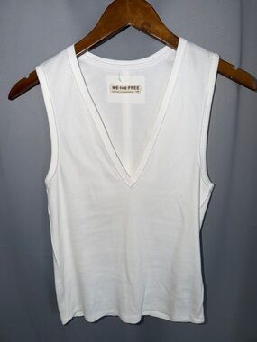 We The Free White V-Neck Ribbed Tank Top NWOT size L Anthropologie
